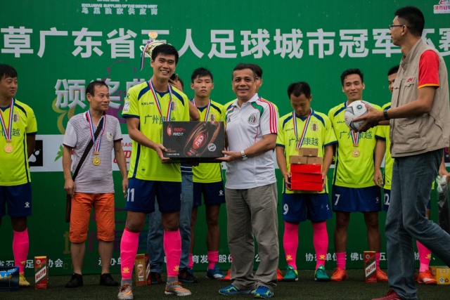 杜兰特35分约基奇25+16+5 太阳终结掘金6连胜